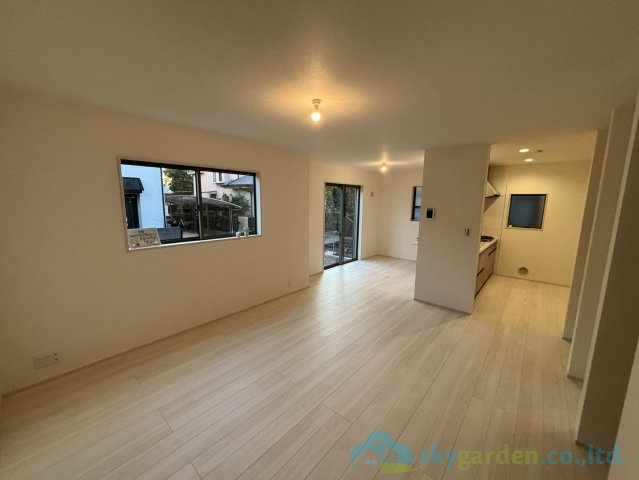 平塚市ふじみ野2丁目　新築戸建　全1棟1号棟の居間・リビング