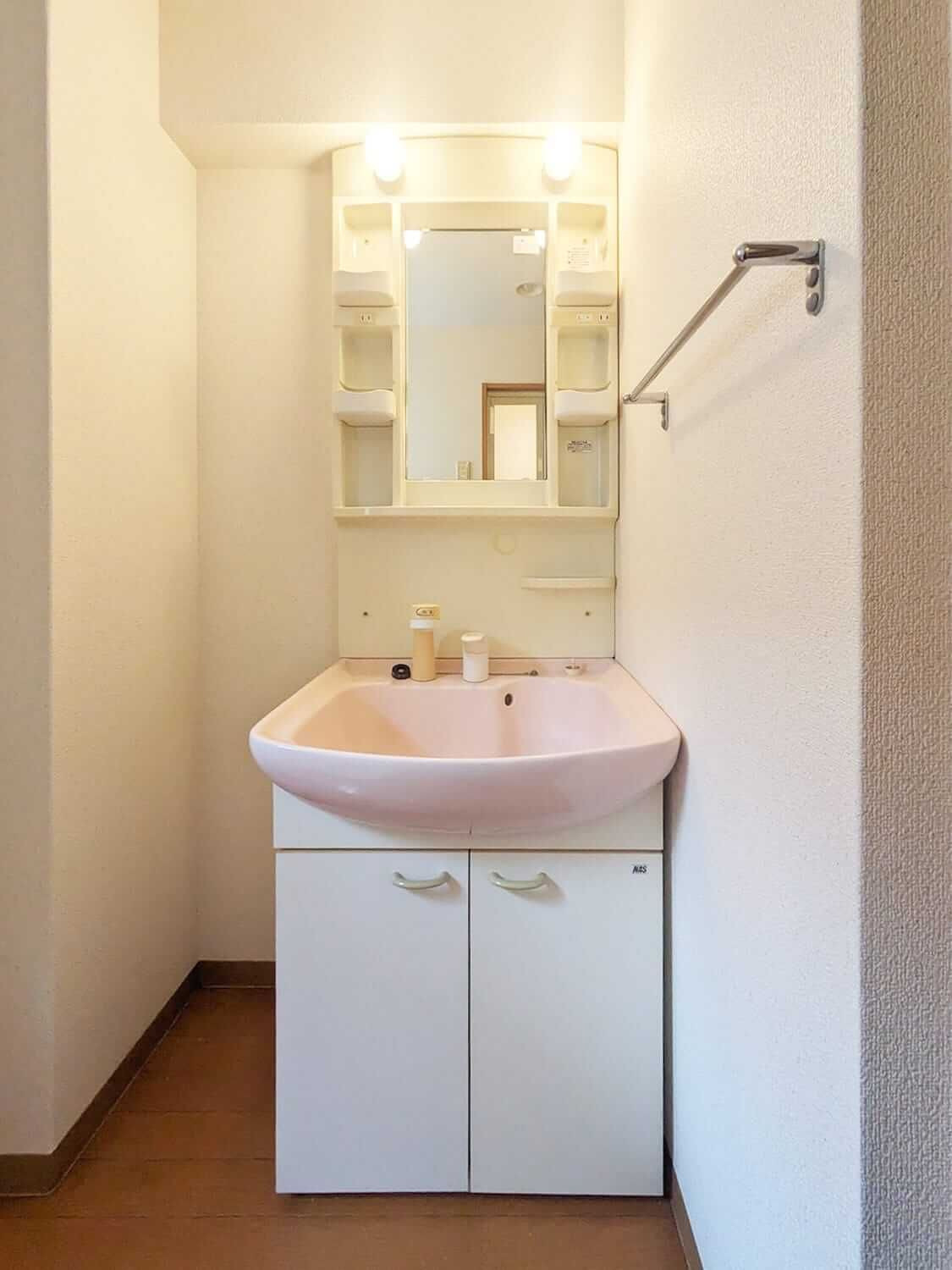 アオノビルⅡの洗面所