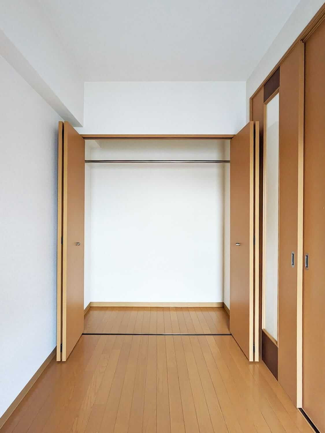 アオノビルⅡの居間・リビング