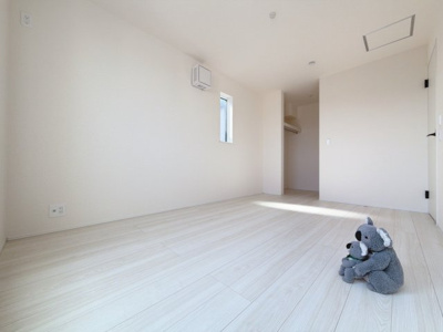 【洋室】 | 玉村町斎藤田　新築住宅 | 「どんな家具を置こうかな」とワクワクする。好みのこだわりのお部屋にしてじぶんだけの部屋でゆったりと寛げます。