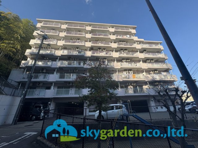 グローリア初穂鎌倉岡本の外観|建物外観を気になさる方へ、見た目の良い物件です