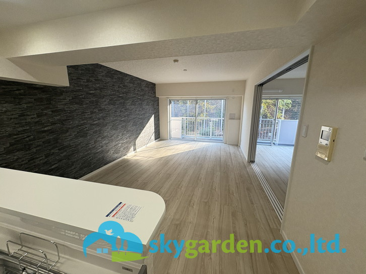 グローリア初穂鎌倉岡本の居間・リビング