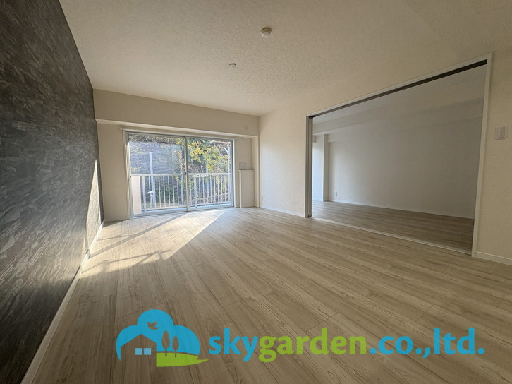 グローリア初穂鎌倉岡本の居間・リビング|使いやすい居間です