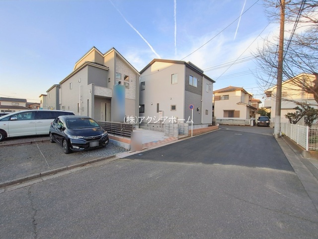 所沢市東狭山ヶ丘1丁目・全5棟　新築一戸建　1号棟の前面道路含む現地写真|2026年1月15日撮影