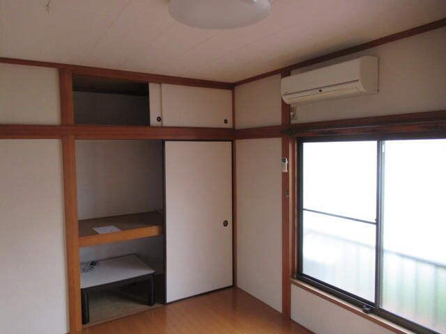 井坂荘の居間・リビング