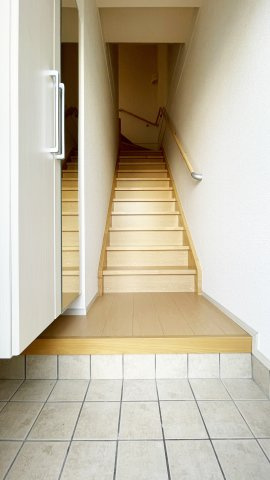 フィオーレＮＳ　Ⅳ－Ａの玄関|落ち着いた玄関です