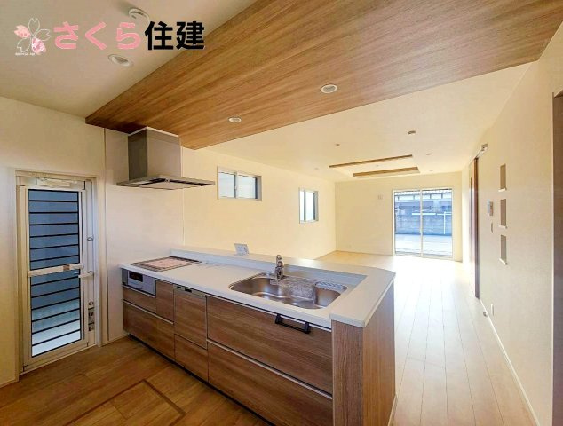 宇都宮市六道町2期　1号棟のキッチン|IHクッキングヒーターで調理もお掃除も楽々です♪	