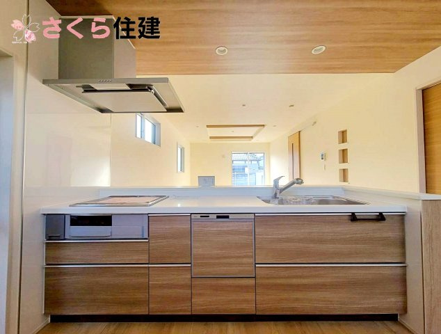 宇都宮市六道町2期　1号棟のキッチン|キッチンはIH、ビルトイン食洗器等、充実の設備が揃っています◎