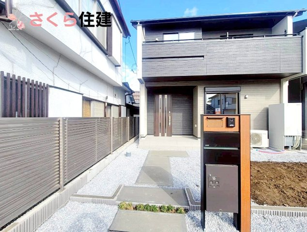 宇都宮市六道町2期　1号棟の玄関|モニター付きインターフォン一体の宅配BOX