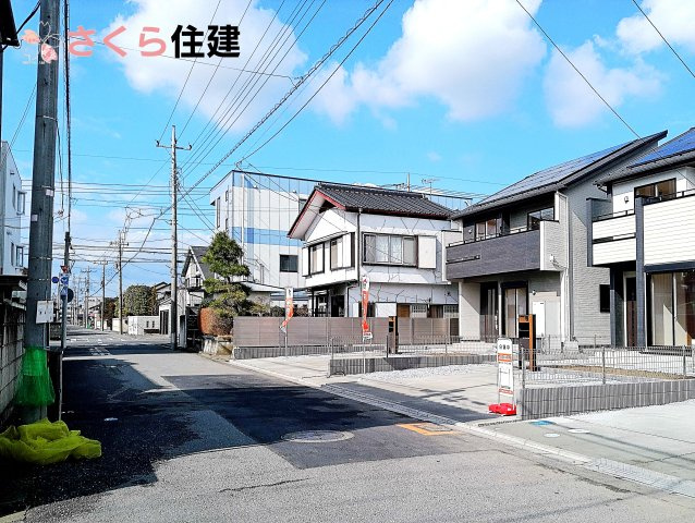 宇都宮市六道町2期　1号棟の前面道路含む現地写真|前面道路は6.1ｍあり駐車の際も安心です◎