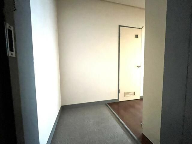 スカイハイツ田野倉の玄関