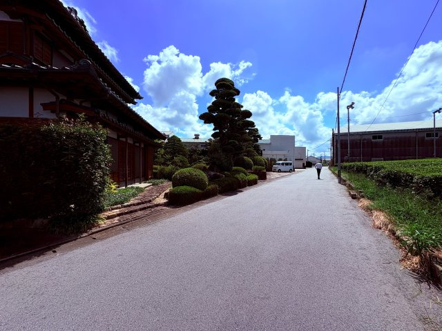 八女市蒲原中古戸建の前面道路含む現地写真