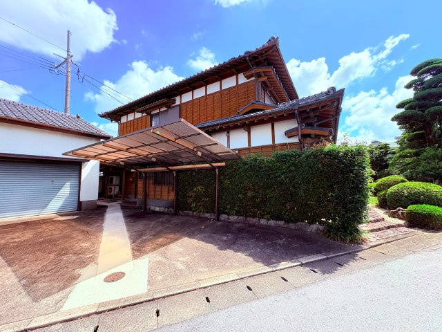 八女市蒲原中古戸建の外観