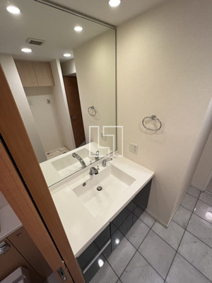 【洗面所】 | リーガル北堀江 | リーガル北堀江　独立洗面化粧台