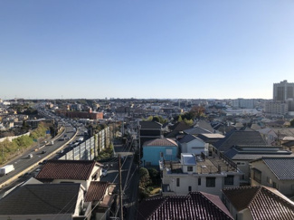 【展望】 | 最上階からの眺望
みなとみらい方面の花火や日の出が見えます。