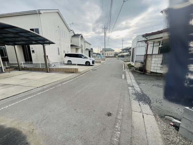 【Livele Garden】　古河市上辺見　第１０　全3邸の前面道路含む現地写真|〇前面道路〇
南側約4.9m
閑静な住宅街です♪
2025年10月撮影