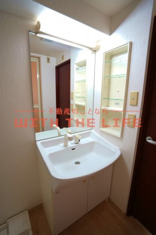 ラフィーネ【10,000円キャッシュバック対象物件】の独立洗面台|独立洗面化粧台が付いています