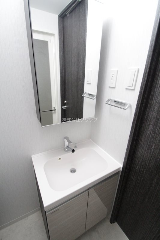 ラヴェニール横浜蒔田の独立洗面台