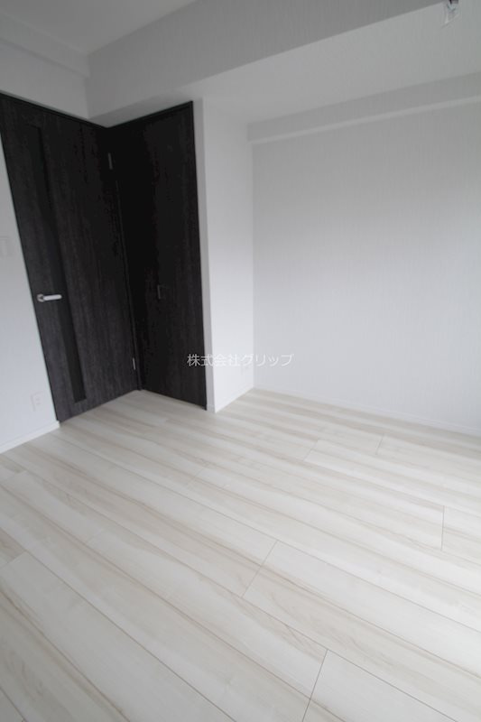 ラヴェニール横浜蒔田の洋室