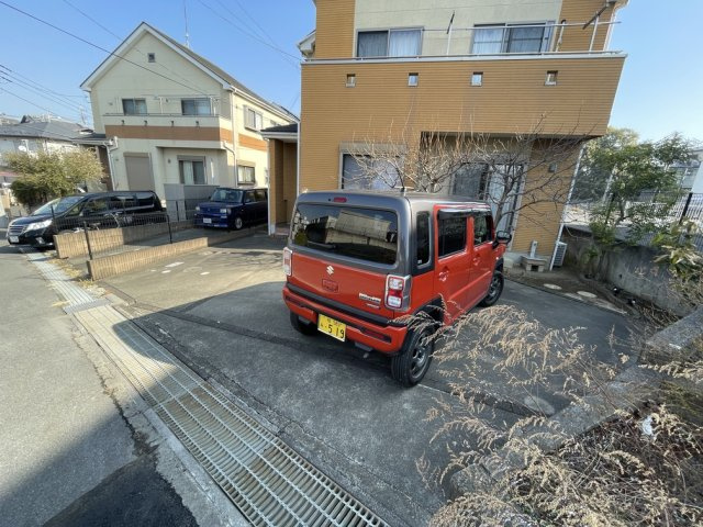 柏戸建の駐車場