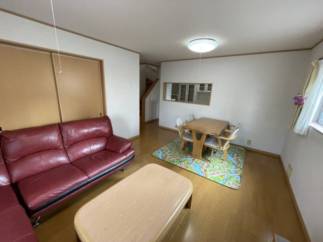 柏戸建の居間・リビング