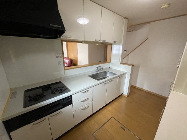 柏戸建のキッチン