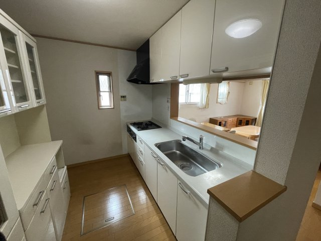 柏戸建のキッチン