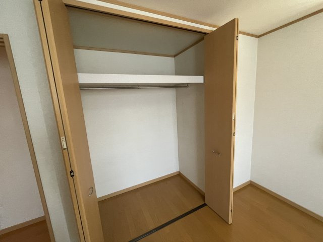 柏戸建の収納