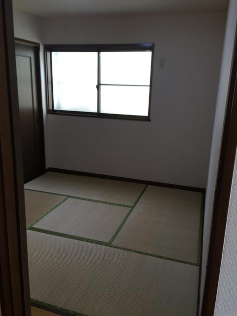 ふるやコーポの和室