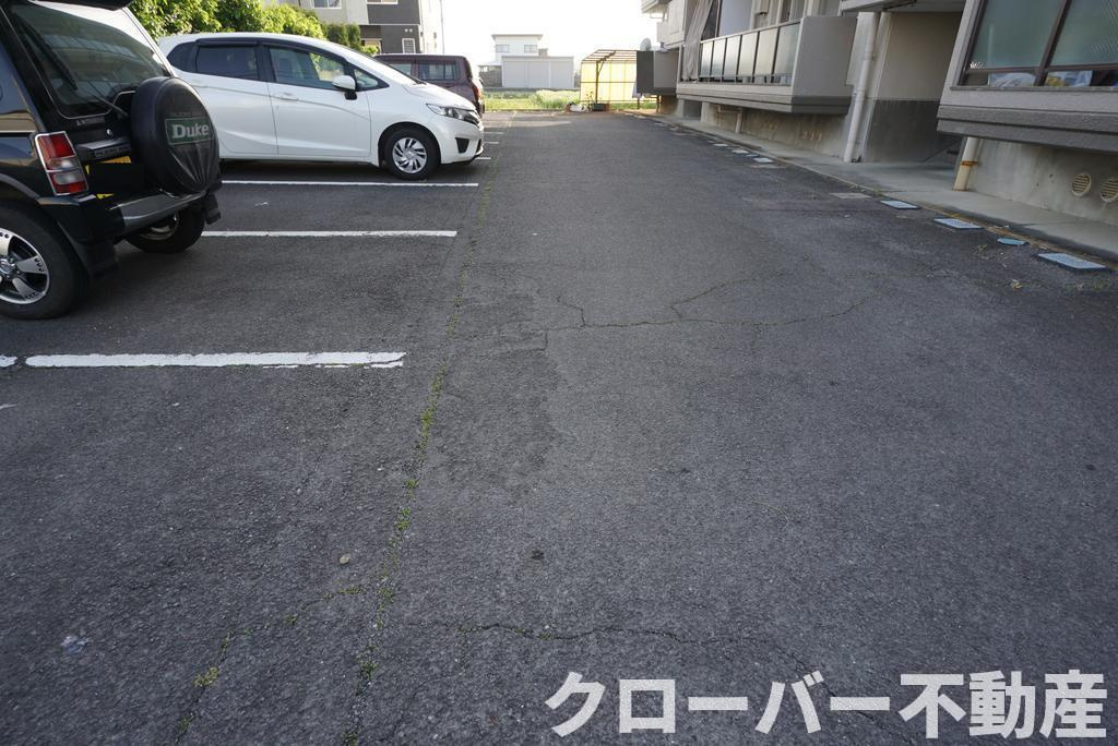 サンハイツ矢野の駐車場