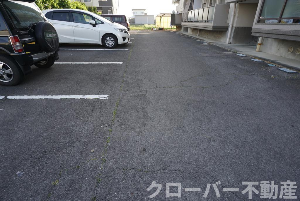 サンハイツ矢野の駐車場