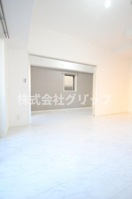 ヨコハマベイダイアモンドストリームの居間・リビング