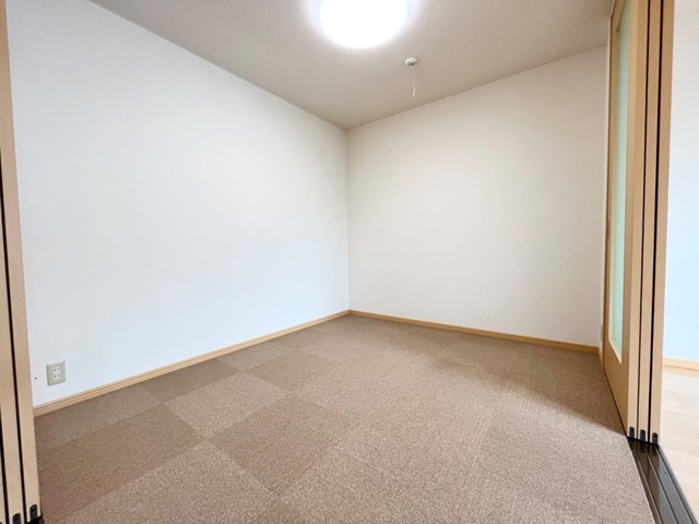 トロイメライの内装|カーペットコーナー