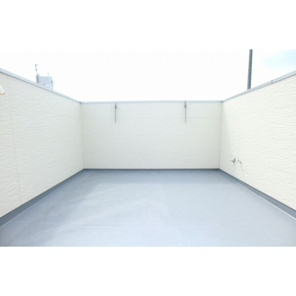 ＧＲＡＮＤＴＩＣ野並のバルコニー