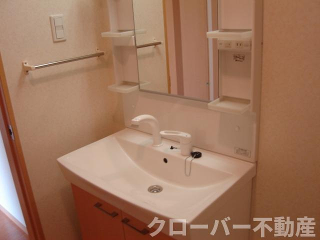 カーサ　フェリーチェの洗面所|洗髪洗面化粧台