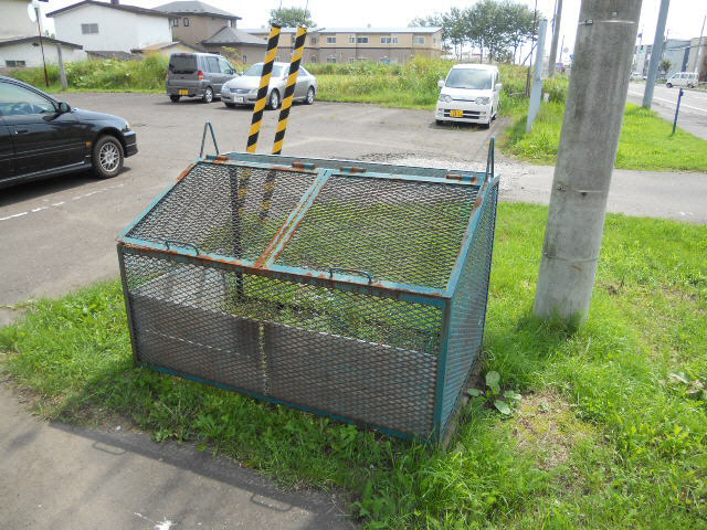 ロイヤルクレインの周辺