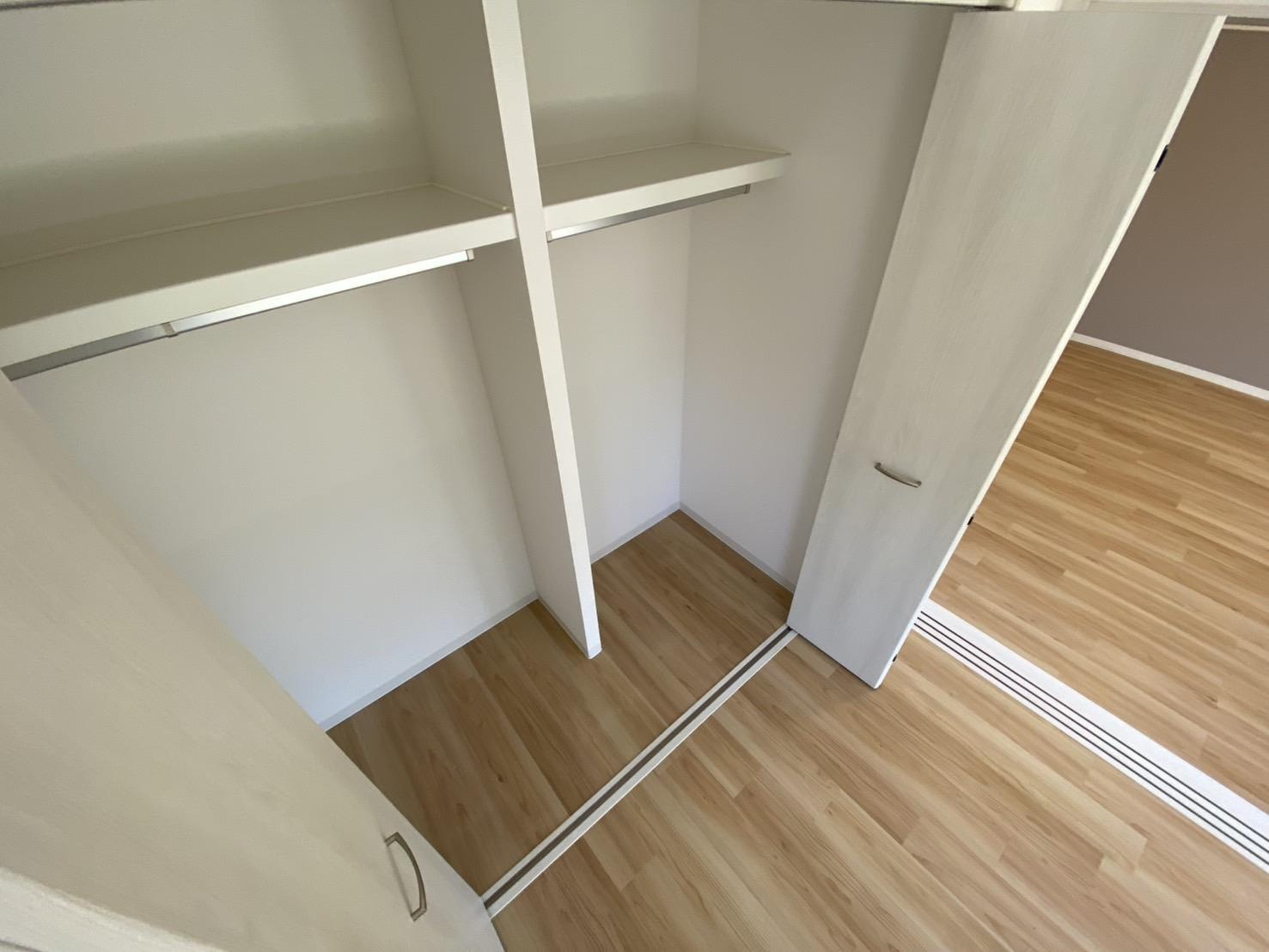 エマーレ南浦和（旧ヒルズ神明の木）の収納|こまごまとしたものを収納できそうですね