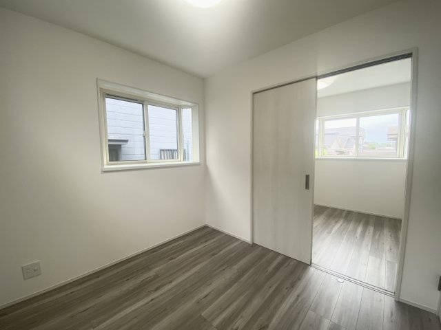 武岡4丁目　S-pasio　B棟の洋室|お子様の成長に合わせてお部屋を仕切ることができます。