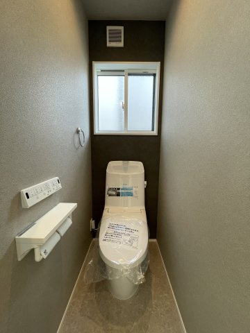 武岡4丁目　S-pasio　B棟のトイレ|2階にも温水洗浄便座トイレを設置。