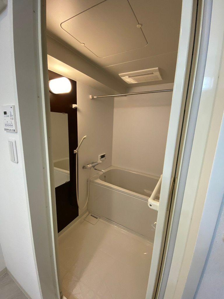 LUXETAGE大須west　名古屋市賃貸　仲介手数料無料の浴室|バス