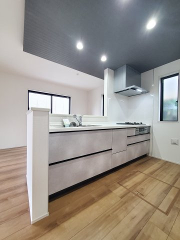 吉川市　大字保　新築戸建　全1棟のキッチン|施工例です