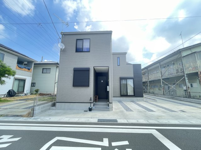 中古戸建・中古住宅　太田市飯塚町　九合小学校・東中学校の外観|内覧ご予約受付中です♪所有者様居住中のためご内覧は事前にご予約ください！