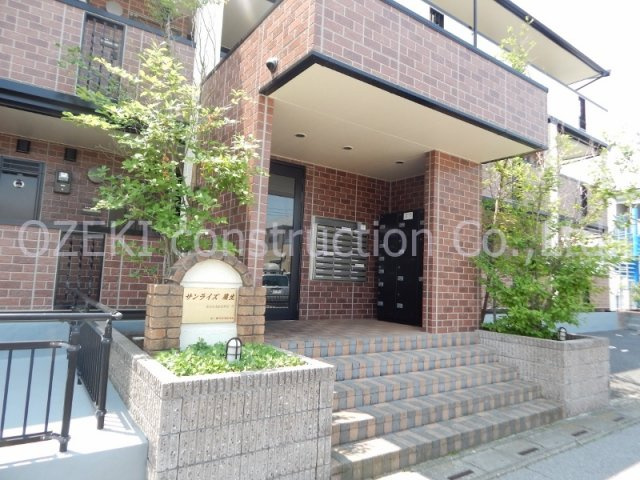 サンライズ蒲生のエントランス