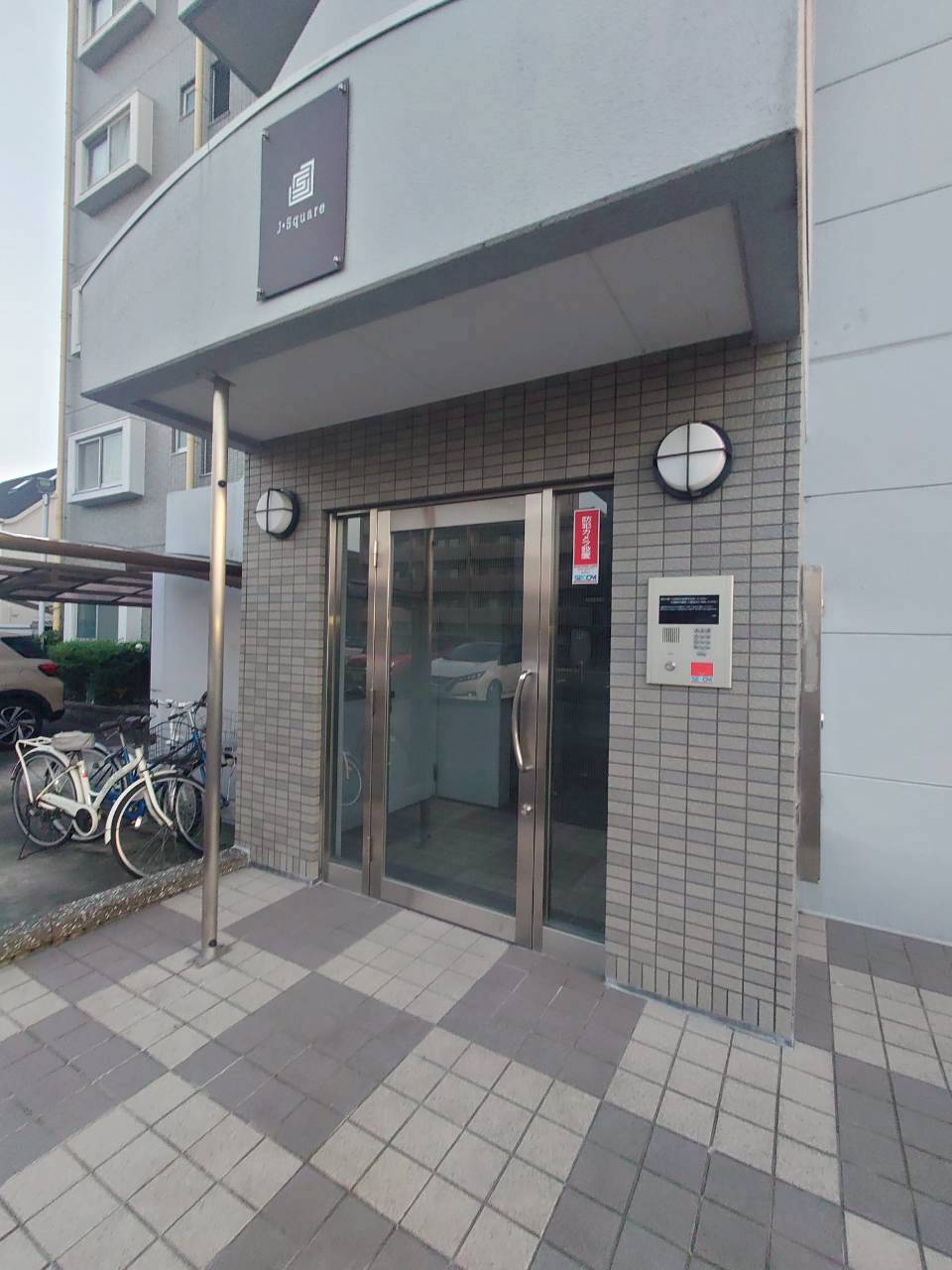 J.Sのエントランス