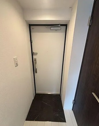 SOLASIA residence南大塚の玄関