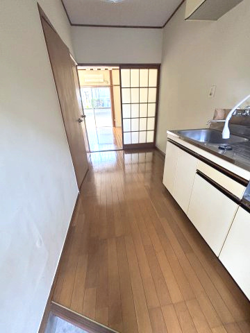 ハイツ栄連の玄関