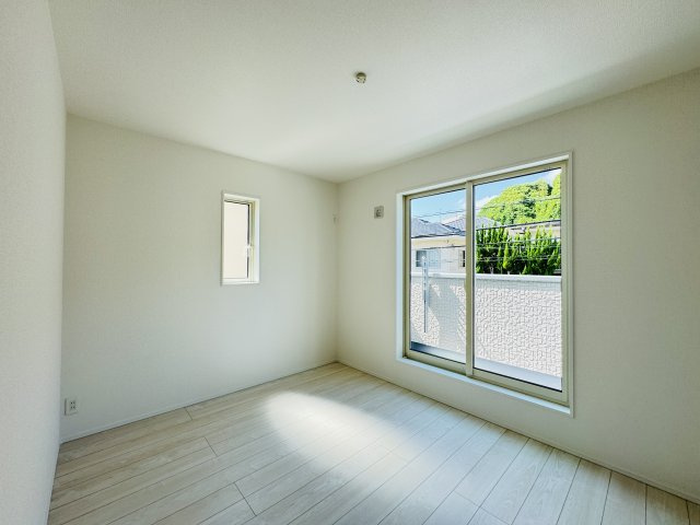 【寝室】 | 市川市大野町１丁目新築戸建（大野町第２期） | 6帖寝室