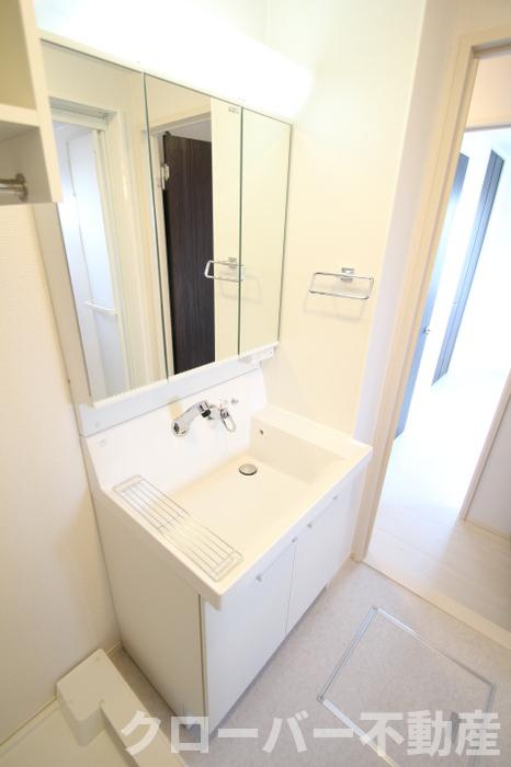 サンライズ豊益 築港町の独立洗面台|洗髪洗面化粧台