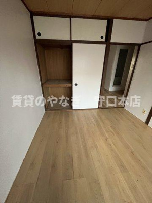 【洋室】 | レジデンス東門真 | 収納スペースもあります