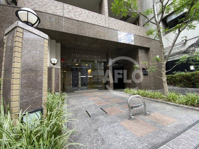 リーガルニシテンマスリーのエントランス|リーガル西天満III　エントランス